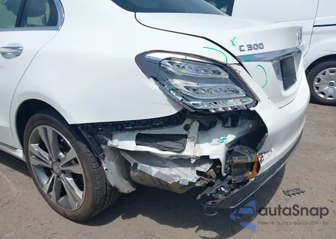 2017 Mercedes-Benz C 300 4Matic/Luxury 4Matic/Sport 4Matic from USA, damaged, VIN 55SWF4KB9HU185871